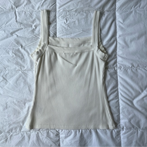 Reformation Ribbed Tank Bundle - Picture 3 of 8